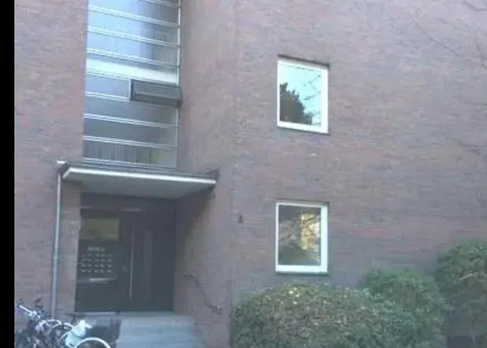 Apartment Am Stadtpark Mit Parkplatz 1zkb 48qm Oldenburg